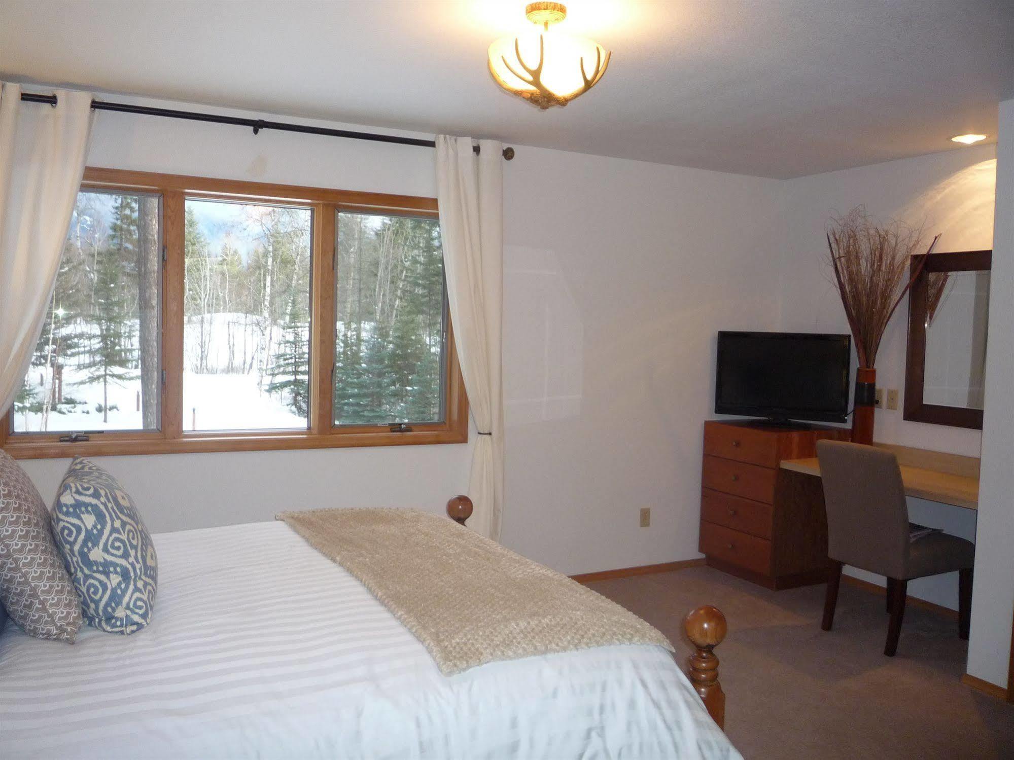 Meadow Lake View Bed And Breakfast Columbia Falls Exterior foto
